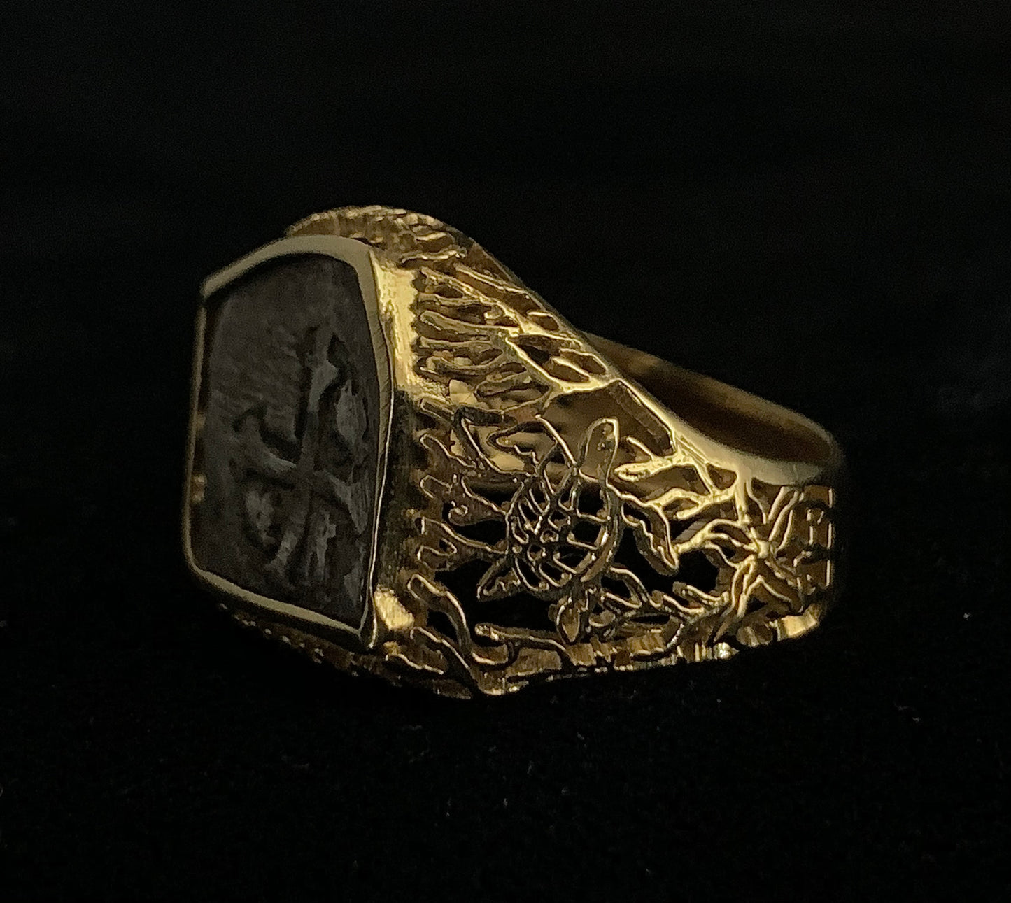 Mexico City Coin in Coral Reef Ring