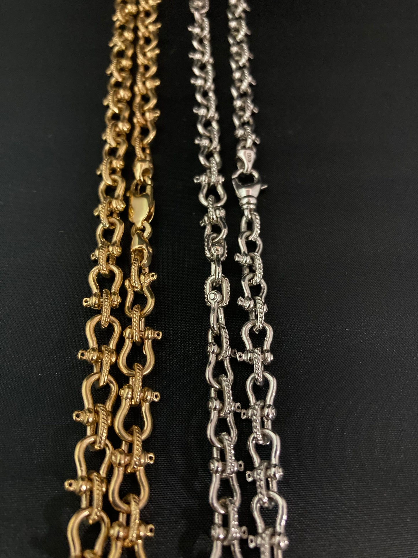 Gold Shackle Chain